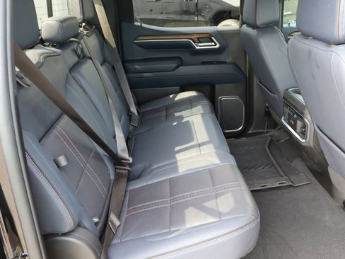 Used 2023 Chevrolet Silverado 1500 High Country w/ Technology Package AWD/4WD image 36
