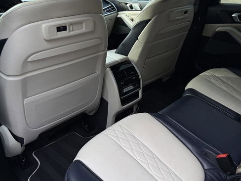 Used 2020 BMW X7 xDrive40i w/ Executive Package AWD/4WD image 39