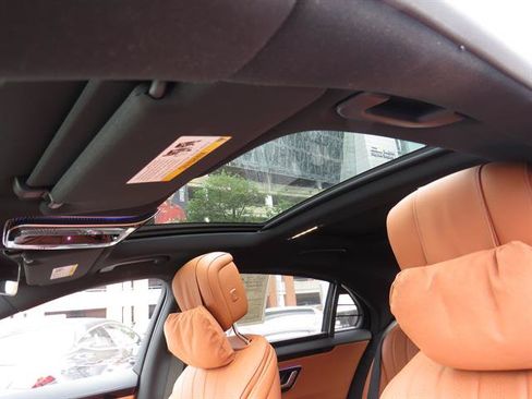 Used 2023 Mercedes-Benz S 500 4MATIC image 23