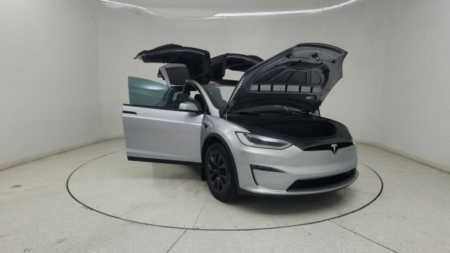 Used 2024 Tesla Model X AWD/4WD image 14
