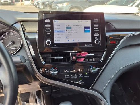 Used 2024 Toyota Camry SE image 18