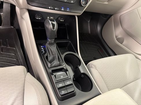 Used 2020 Hyundai Tucson SE AWD/4WD image 16