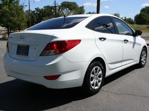 Used 2013 Hyundai Accent GLS image 5