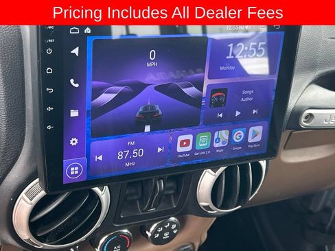 Used 2016 Jeep Wrangler Unlimited Sahara w/ Max Tow Package AWD/4WD image 11