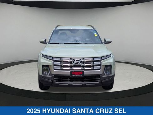 Used 2025 Hyundai Santa Cruz SEL AWD/4WD image 9