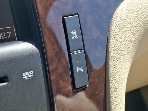 Used 2007 Cadillac Escalade AWD w/ Information Package image 26