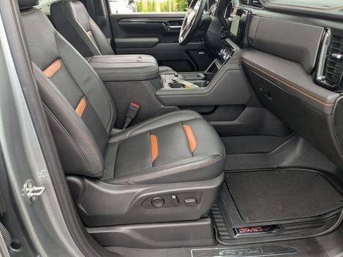 Used 2024 GMC Sierra 2500 AT4 w/ AT4 Premium Plus Package AWD/4WD image 27