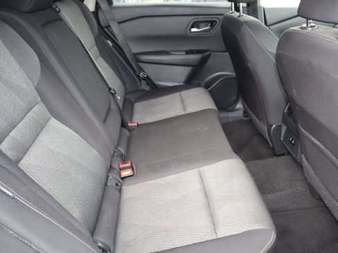 Certified 2025 Nissan Rogue SV AWD/4WD image 28