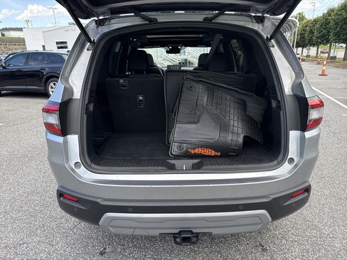 Certified 2025 Honda Pilot TrailSport image 33
