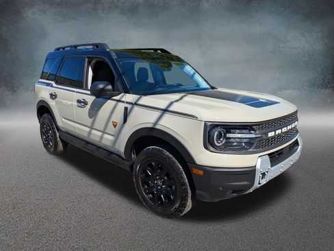 Used 2025 Ford Bronco Sport Badlands w/ Topo Graphic Package AWD/4WD image 3
