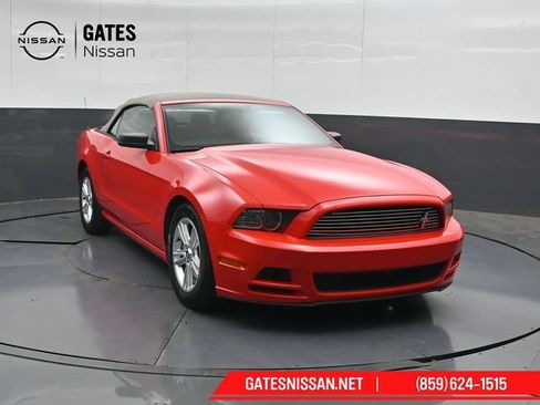 Used 2014 Ford Mustang Convertible w/ Equipment Group 102A RWD image 4