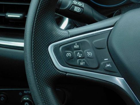 Used 2022 Chevrolet Equinox LT FWD image 10