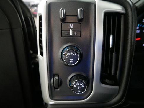 Used 2017 GMC Sierra 1500 SLE w/ SLE Value Package image 26