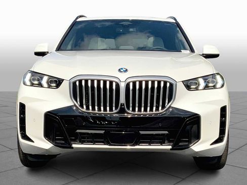 New 2026 BMW X5 xDrive50e w/ M Sport Package image 3
