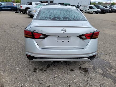 Used 2020 Nissan Altima 2.5 S FWD image 4