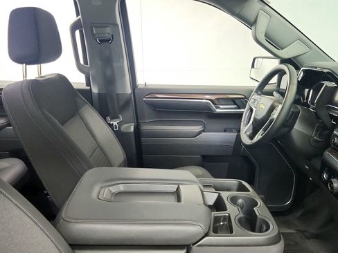 Used 2024 Chevrolet Silverado 1500 LT AWD/4WD image 29
