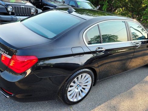 Used 2011 BMW 750Li xDrive AWD/4WD image 16