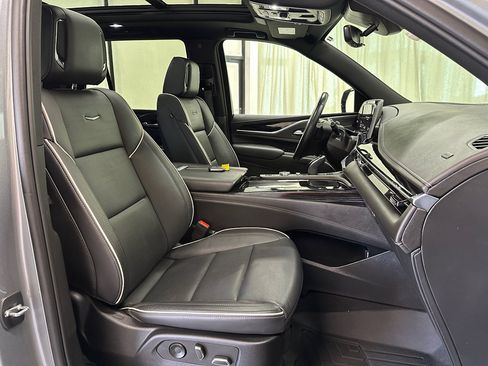 Used 2023 Cadillac Escalade Sport w/ Touring Package image 25