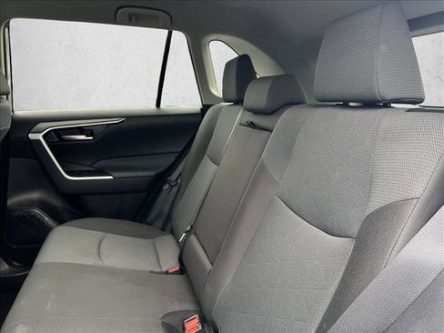 Certified 2025 Toyota RAV4 XLE FWD image 20