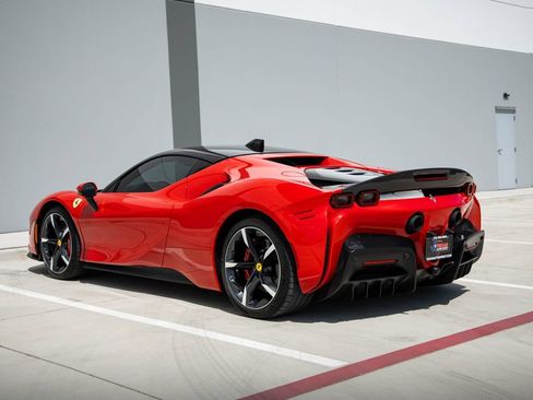 Used 2022 Ferrari SF90 Stradale AWD/4WD image 12