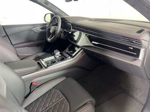 New 2026 Audi SQ8 Prestige image 11