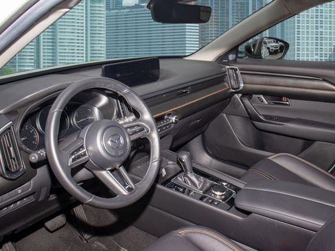 Used 2025 MAZDA CX-50 AWD 2.5 S w/ Premium Plus Pkg image 5