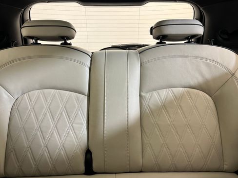 Used 2021 MINI Cooper SE w/ 8.8" Touchscreen Nav Package image 29