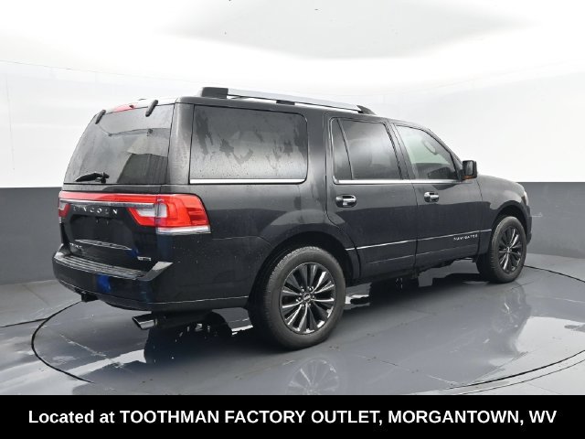 Used 2015 Lincoln Navigator 2WD image 28