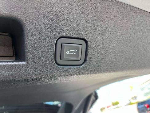 Certified 2026 Buick Enclave Sport Touring w/ Power Package FWD image 19