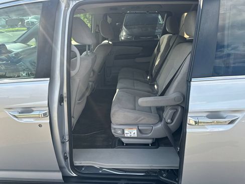 Used 2012 Honda Odyssey EX image 15
