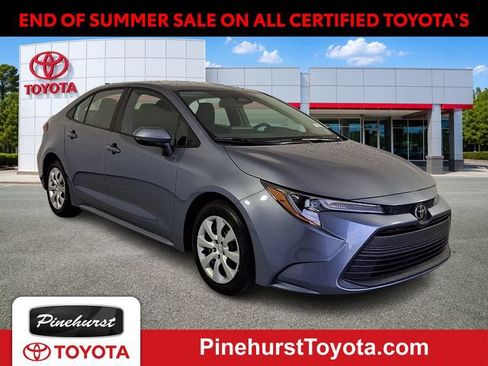 Certified 2025 Toyota Corolla LE w/ Convenience Package FWD image 1