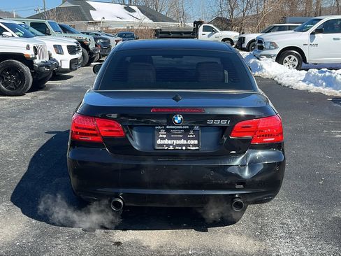 Used 2011 BMW 335i Convertible w/ Premium Pkg image 5