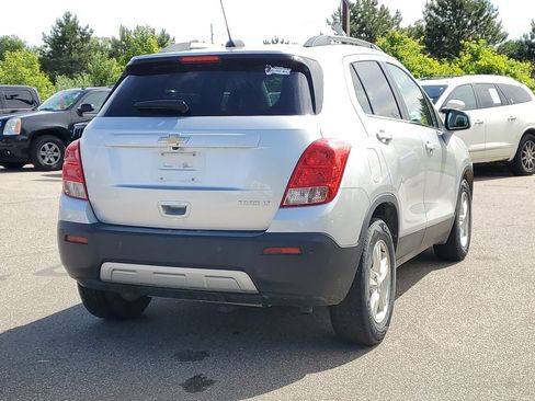 Used 2016 Chevrolet Trax LT w/ LT Convenience Package FWD image 4