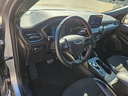 Used 2024 Ford Escape ST-Line image 13