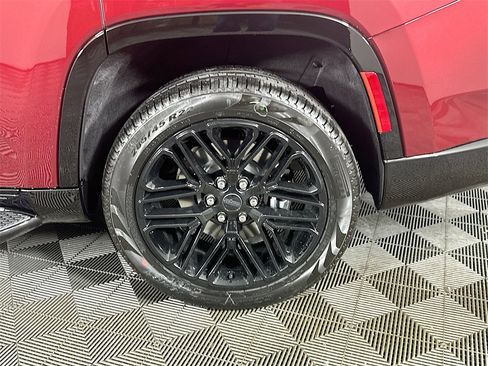 New 2025 Jeep Wagoneer Series II image 17