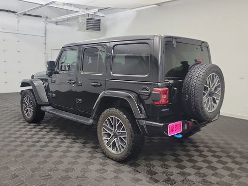 Used 2024 Jeep Wrangler High Altitude AWD/4WD image 3