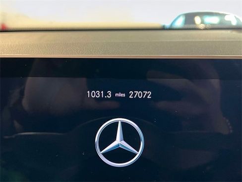 Certified 2021 Mercedes-Benz GLB 250 4MATIC image 27