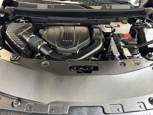 Certified 2025 Buick Enclave Preferred image 31