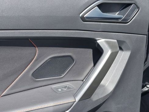 Used 2024 Volkswagen Tiguan Wolfsburg Edition image 25