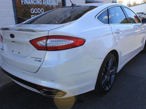 Used 2016 Ford Fusion Titanium image 9