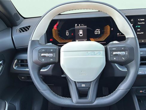 New 2026 Kia K4 GT-Line FWD image 18