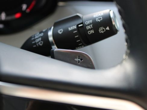 Used 2024 Land Rover Range Rover Sport SE AWD/4WD image 17