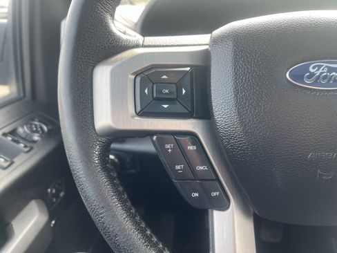 Used 2016 Ford F150 Platinum w/ FX4 Off-Road Package image 20