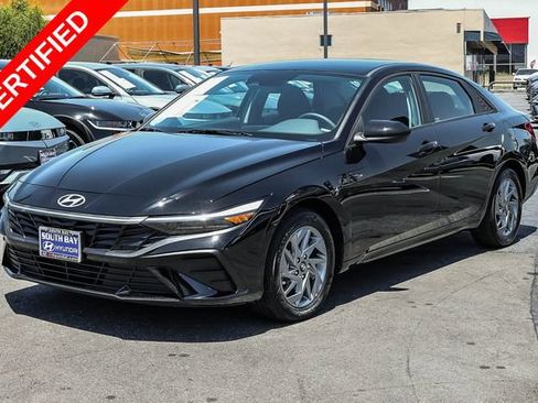 Used 2025 Hyundai Elantra Hybrid FWD image 3