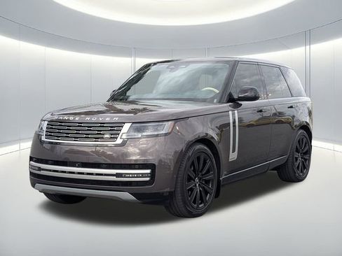 Used 2024 Land Rover Range Rover Autobiography image 2