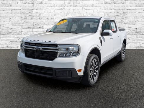Used 2023 Ford Maverick Lariat w/ Lariat Luxury Package FWD image 2