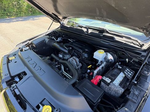 Used 2019 RAM 1500 Big Horn AWD/4WD image 18