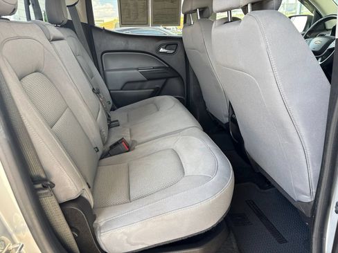 Used 2018 Chevrolet Colorado LT w/ LT Convenience Package RWD image 14