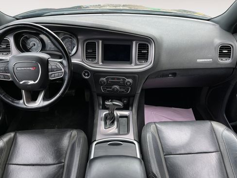Used 2021 Dodge Charger SXT w/ Leather Interior Group image 11