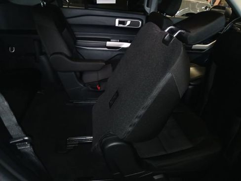 Certified 2023 Ford Explorer XLT image 47